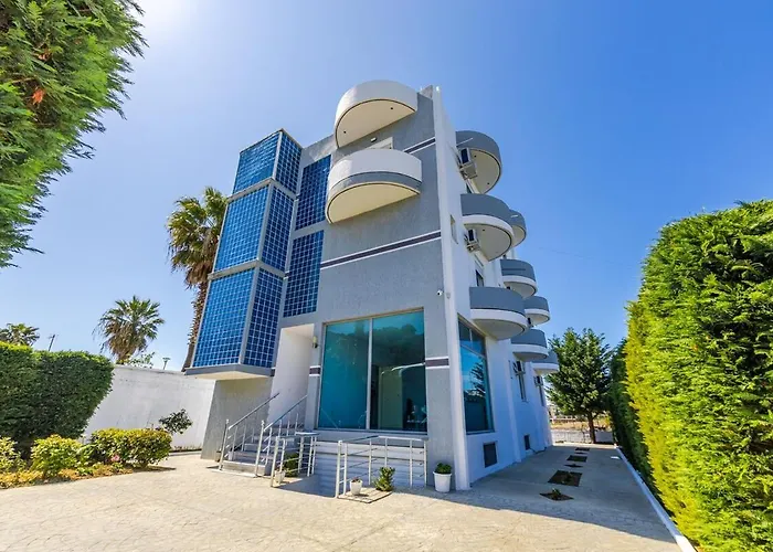 Apartment Serene With Balcony By Pikhost Golem (Tirana)